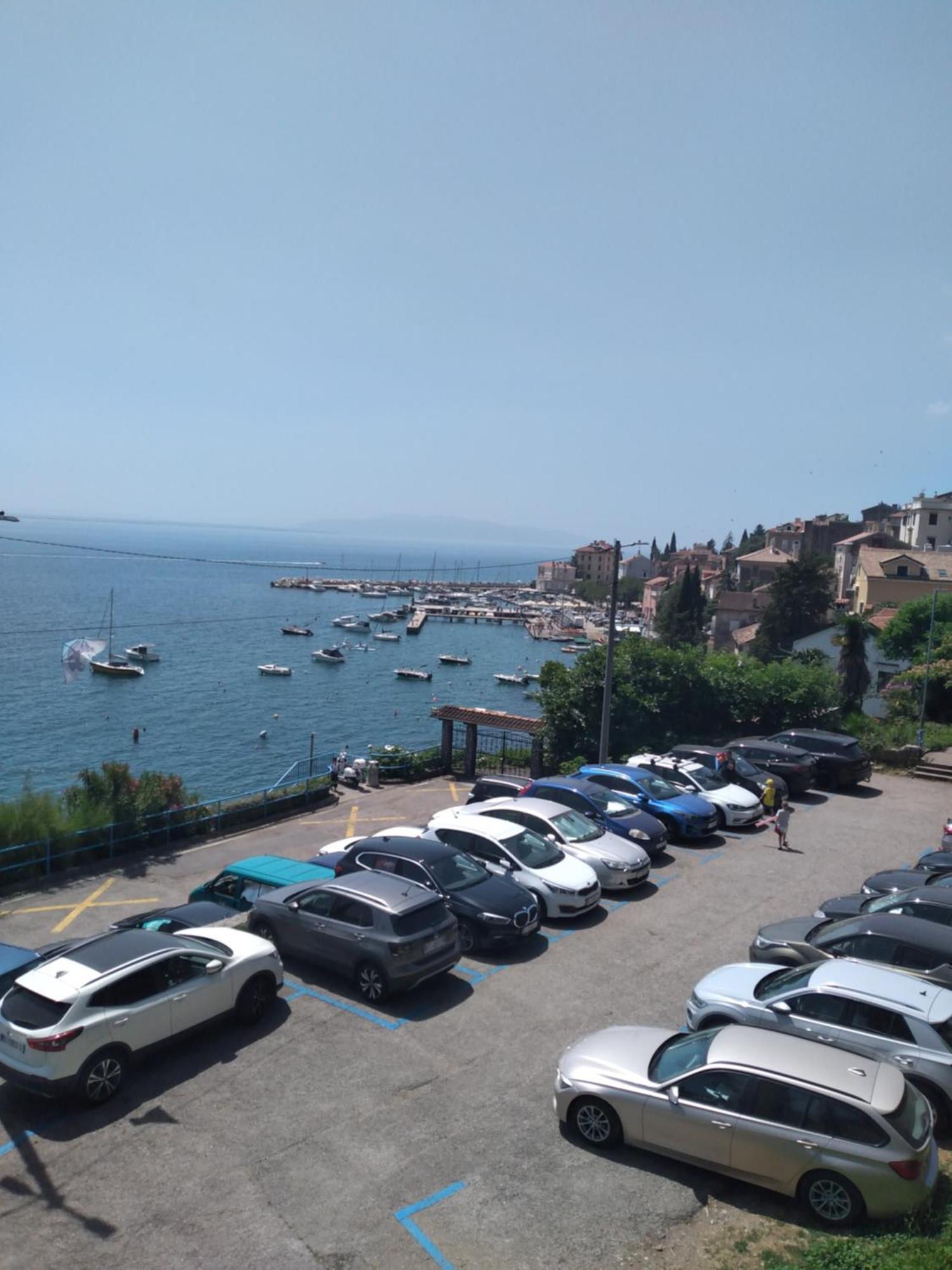 Apartment Zlatko , Ten Steps To The Sea Opatija Exterior foto